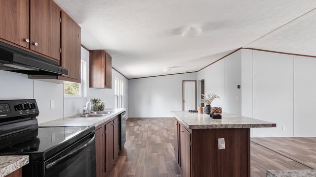 188 Pinetree Lane, Defuniak Springs, FL 32433