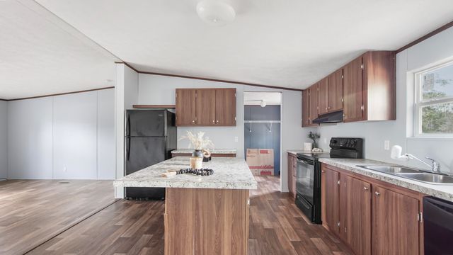 188 Pinetree Lane, Defuniak Springs, FL 32433