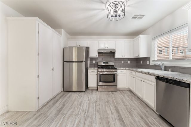 5280 Shreve Avenue, Las Vegas, NV 89156