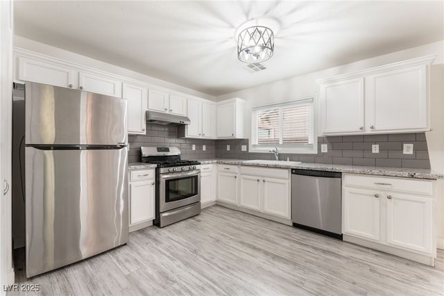 5280 Shreve Avenue, Las Vegas, NV 89156