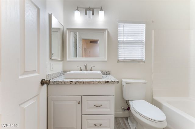 5280 Shreve Avenue, Las Vegas, NV 89156