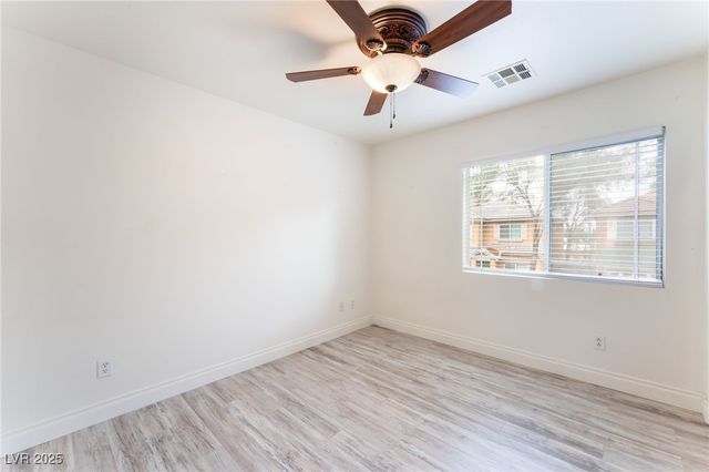 5280 Shreve Avenue, Las Vegas, NV 89156