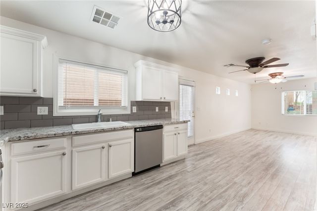 5280 Shreve Avenue, Las Vegas, NV 89156