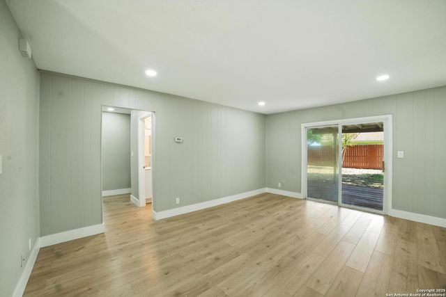 4142 Willow Green, San Antonio, TX 78217