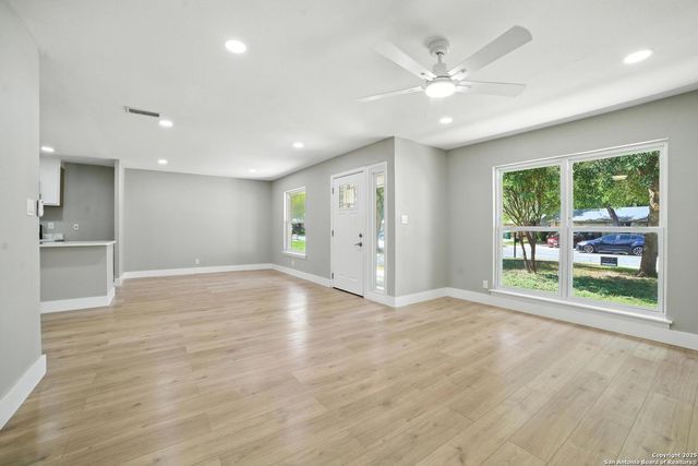 4142 Willow Green, San Antonio, TX 78217