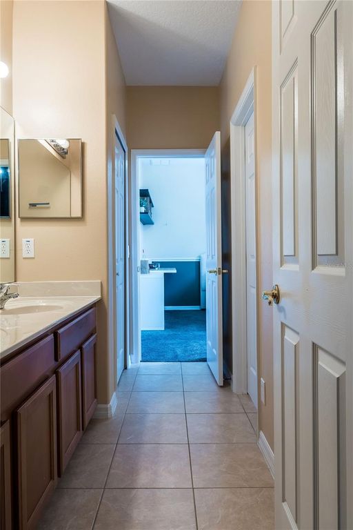 Image 25 of property listing at 4642 RIVER GEM AVENUE, Windermere, FL 34786