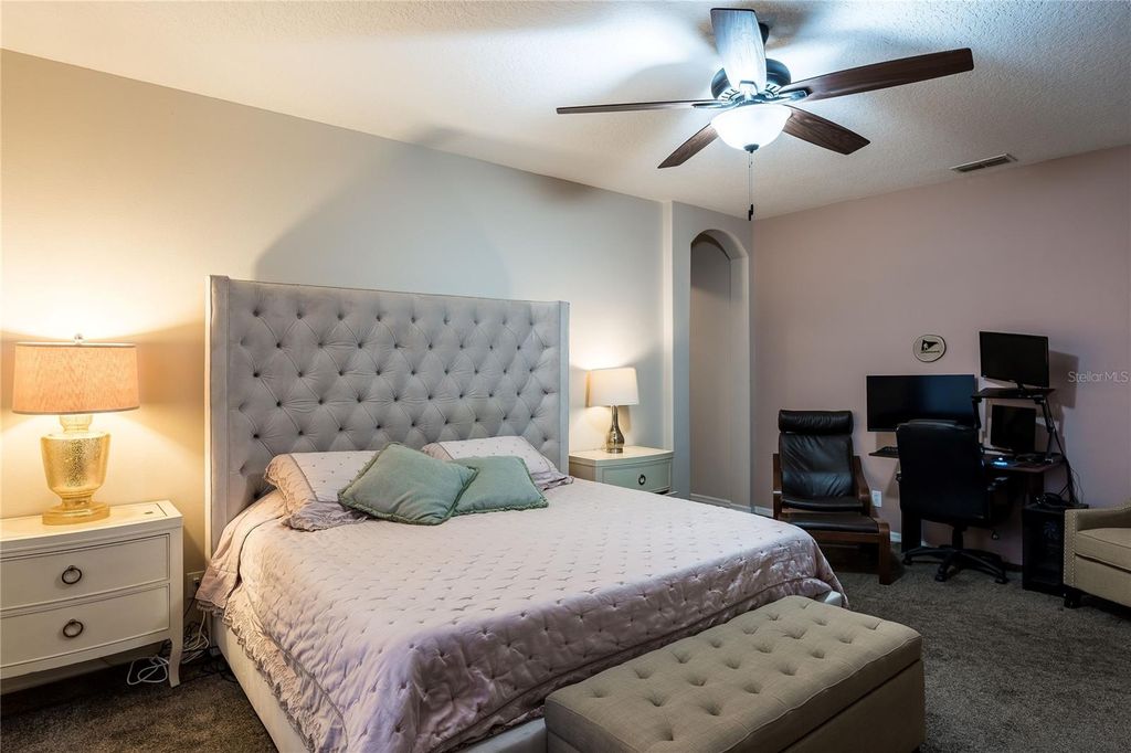 Image 34 of property listing at 4642 RIVER GEM AVENUE, Windermere, FL 34786