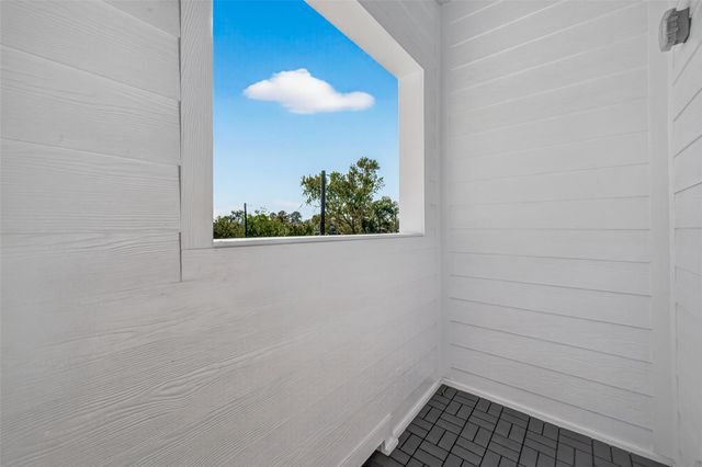 867 Lonnie Lane, Houston, TX 77091