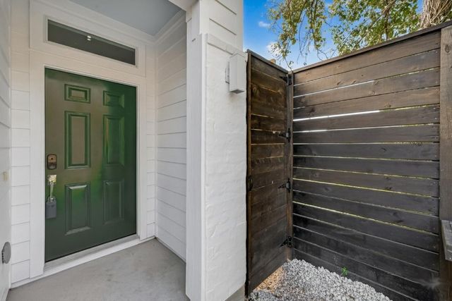 867 Lonnie Lane, Houston, TX 77091