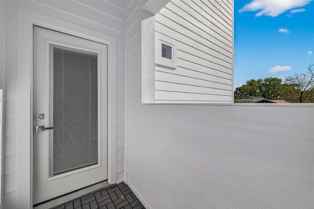 867 Lonnie Lane, Houston, TX 77091