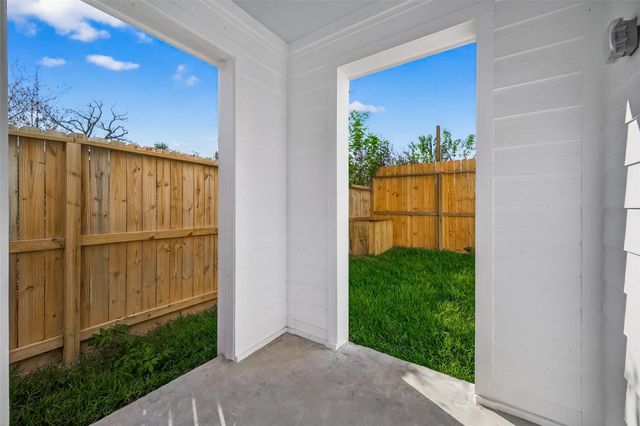 867 Lonnie Lane, Houston, TX 77091