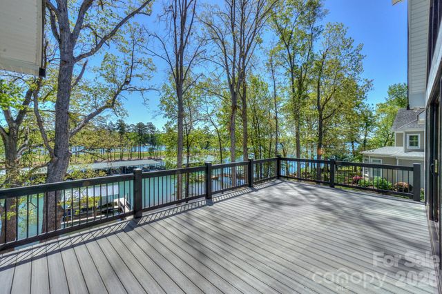 153 High Hills Drive, Mooresville, NC 28117