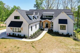 153 High Hills Drive, Mooresville, NC 28117