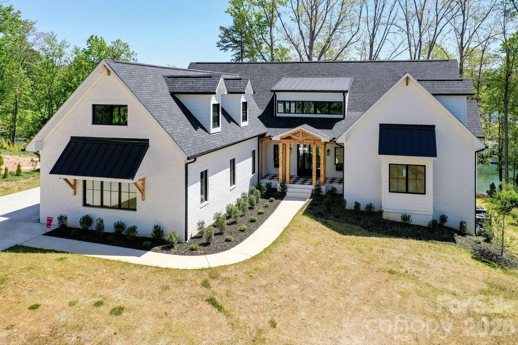 153 High Hills Drive, Mooresville, NC 28117
