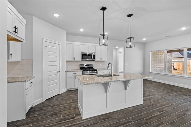 4620 W Triangle Street, Fayetteville, AR 72704