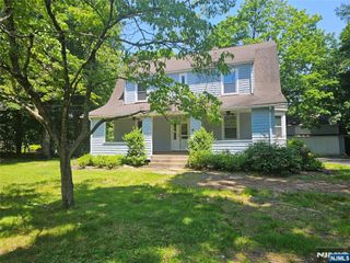 276 Werimus Road, Woodcliff Lake, NJ 07677