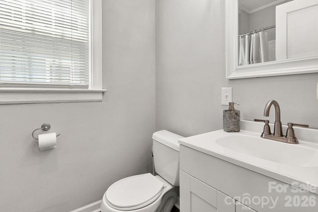 623 E 4th Avenue, Gastonia, NC 28054