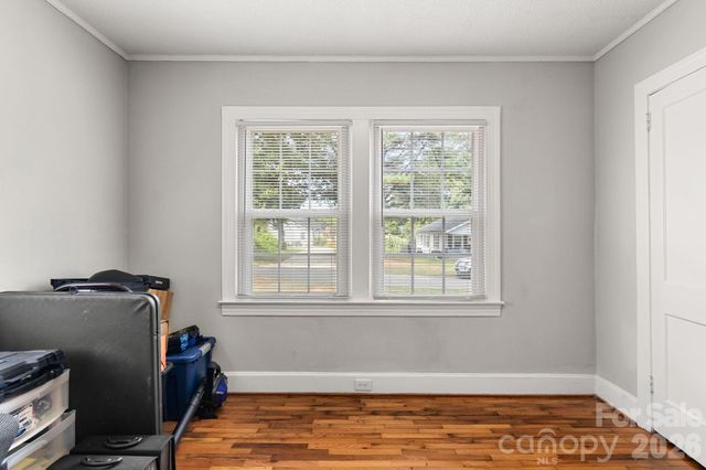 623 E 4th Avenue, Gastonia, NC 28054