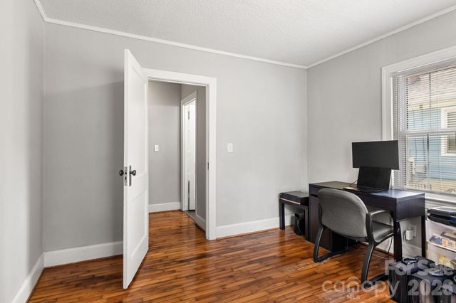 623 E 4th Avenue, Gastonia, NC 28054