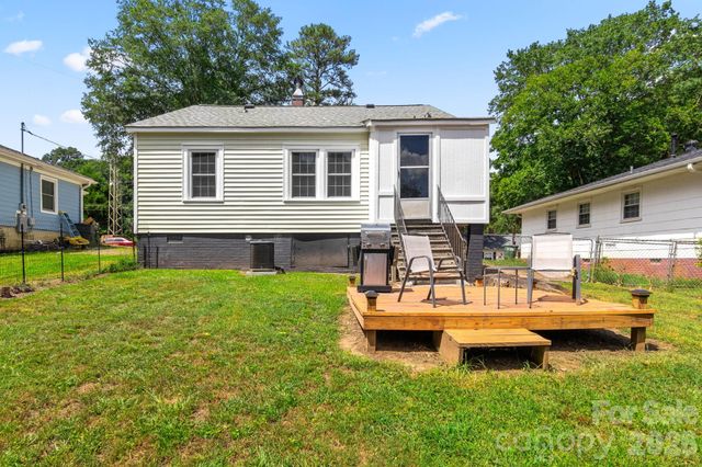 623 E 4th Avenue, Gastonia, NC 28054
