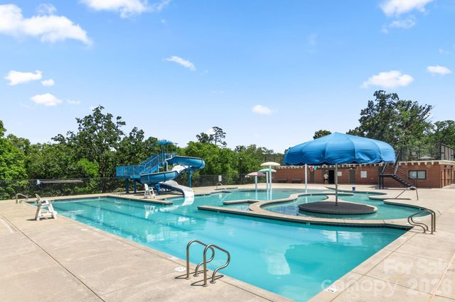 623 E 4th Avenue, Gastonia, NC 28054