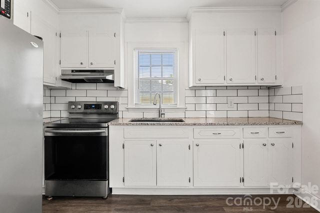 623 E 4th Avenue, Gastonia, NC 28054