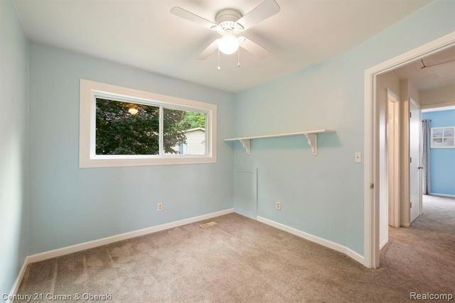 10492 Lake Shore Drive, Fenton, MI 48430