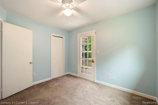 10492 Lake Shore Drive, Fenton, MI 48430