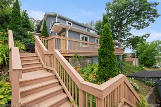 10492 Lake Shore Drive, Fenton, MI 48430