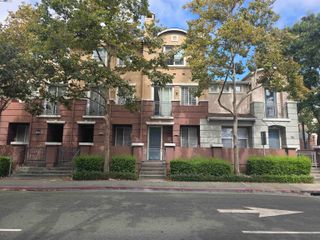 706 City Walk Pl 2, Hayward, CA 94541