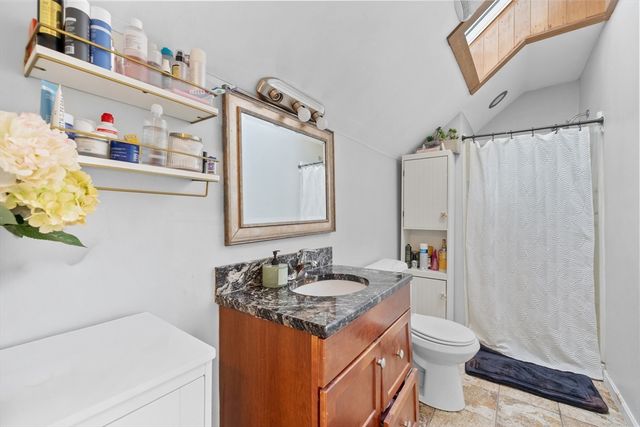 150 Hale St, Haverhill, MA 01830