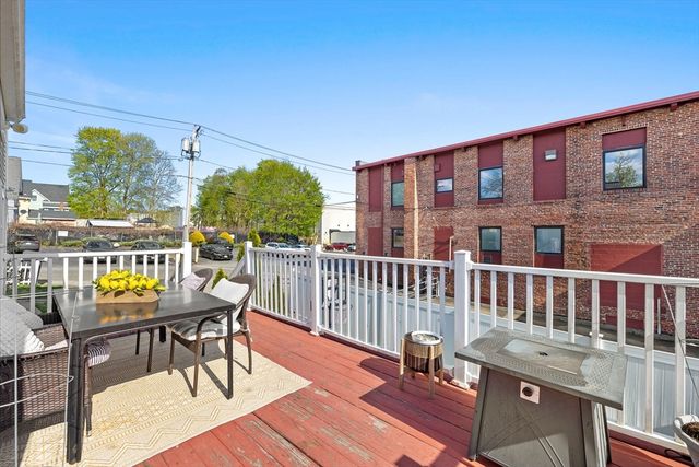 150 Hale St, Haverhill, MA 01830