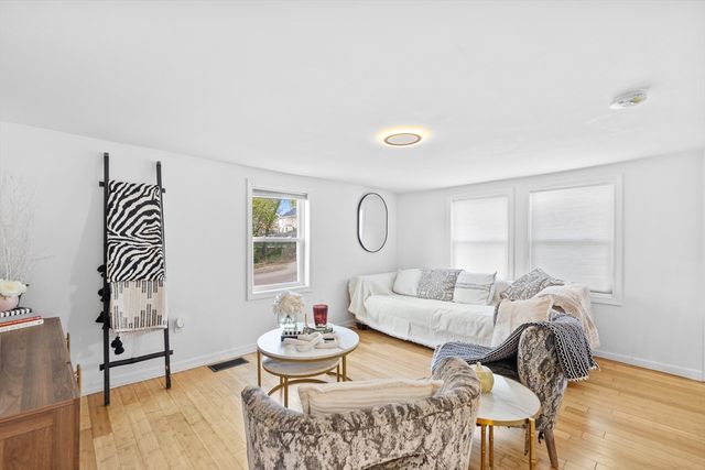 150 Hale St, Haverhill, MA 01830