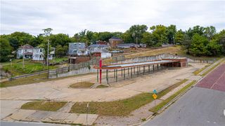 1317 Frederick Avenue, St Joseph, MO 64501