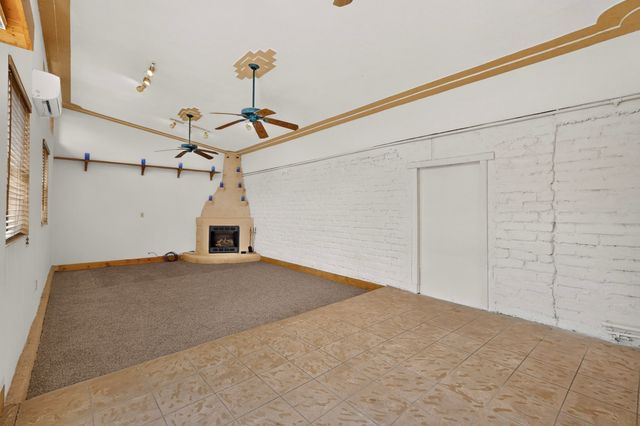 2723 Sierra Drive NE, Albuquerque, NM 87110