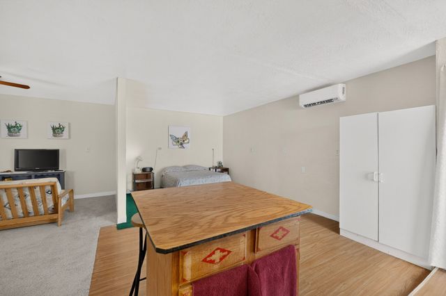 2723 Sierra Drive NE, Albuquerque, NM 87110