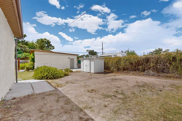 2723 Sierra Drive NE, Albuquerque, NM 87110