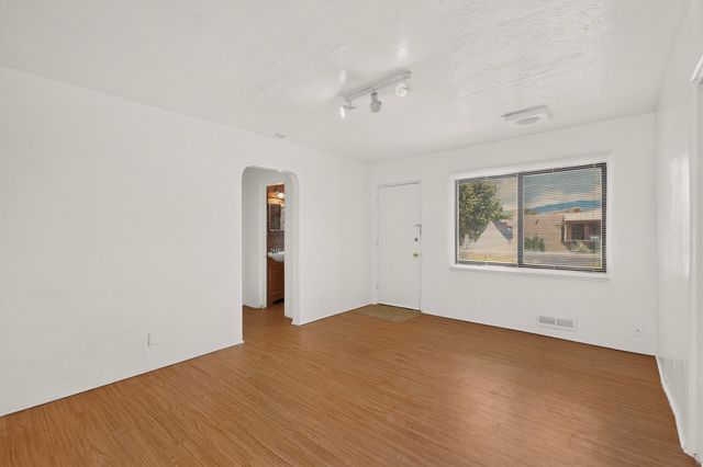 2723 Sierra Drive NE, Albuquerque, NM 87110