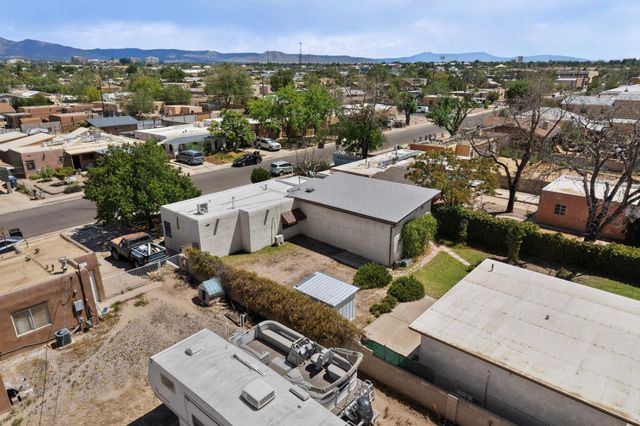 2723 Sierra Drive NE, Albuquerque, NM 87110