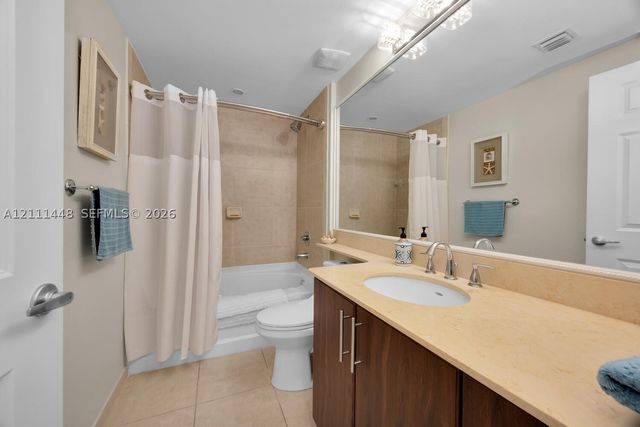 2421 NE 65th St 211, Fort Lauderdale, FL 33308
