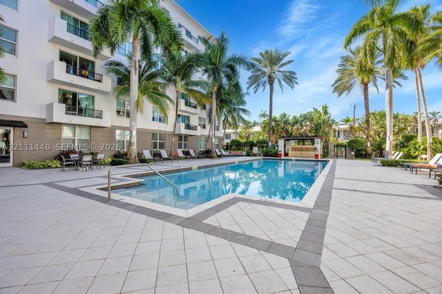 2421 NE 65th St 211, Fort Lauderdale, FL 33308