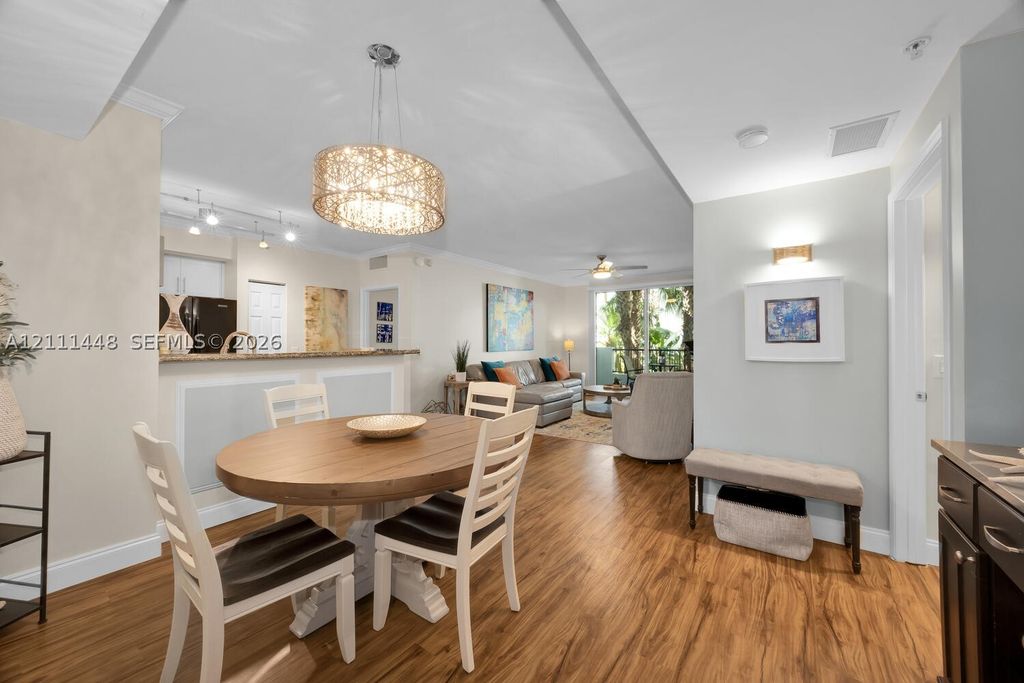 2421 NE 65th St 211, Fort Lauderdale, FL 33308