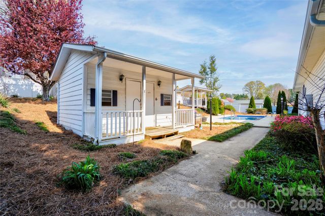 203 Carolina Drive, Cherryville, NC 28021