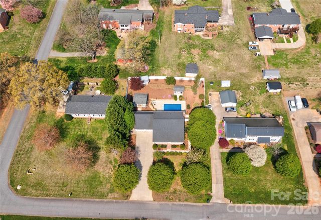 203 Carolina Drive, Cherryville, NC 28021