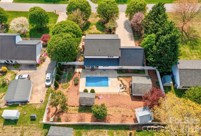 203 Carolina Drive, Cherryville, NC 28021
