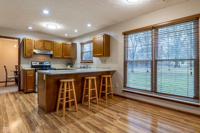 12427 Doe Lane, Indianapolis, IN 46236