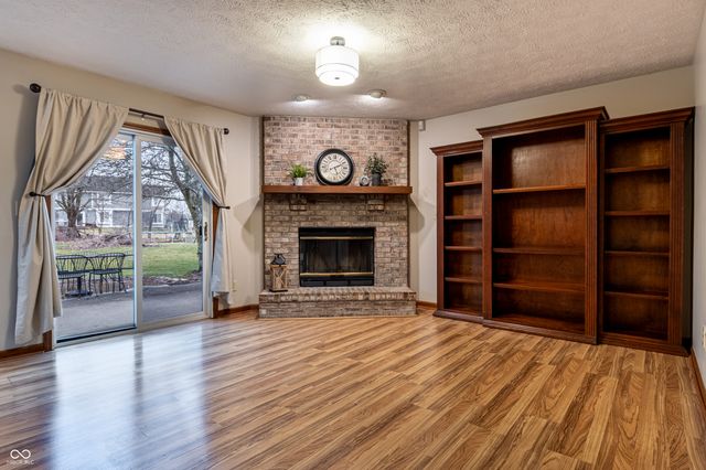 12427 Doe Lane, Indianapolis, IN 46236