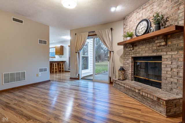 12427 Doe Lane, Indianapolis, IN 46236