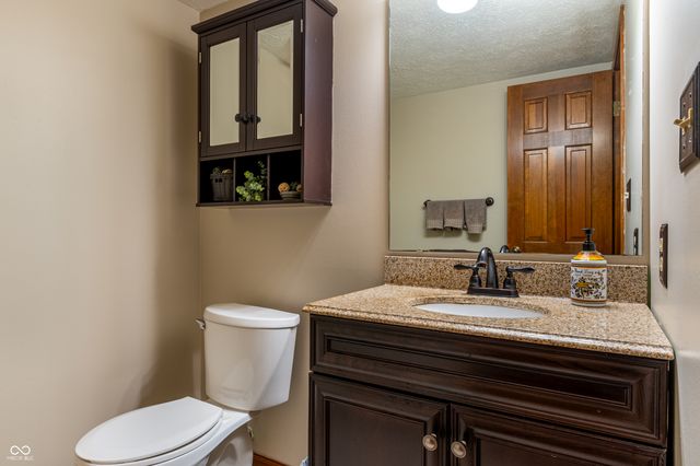 12427 Doe Lane, Indianapolis, IN 46236