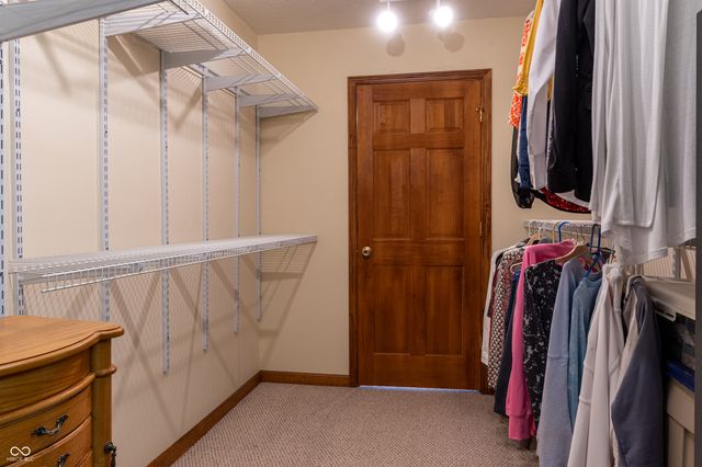 12427 Doe Lane, Indianapolis, IN 46236